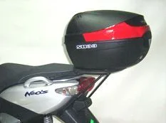 Fijación superior Shad para maleta moto Yamaha NE